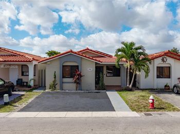 2462 W 65th St