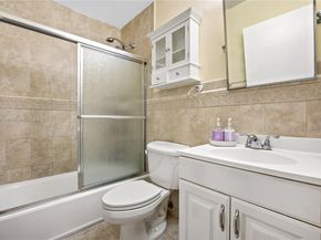 2462 W 65th St, Hialeah FL 33016