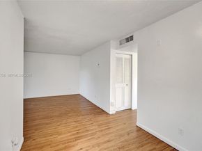 2441 SW 82nd Ave 205, Davie FL 33324