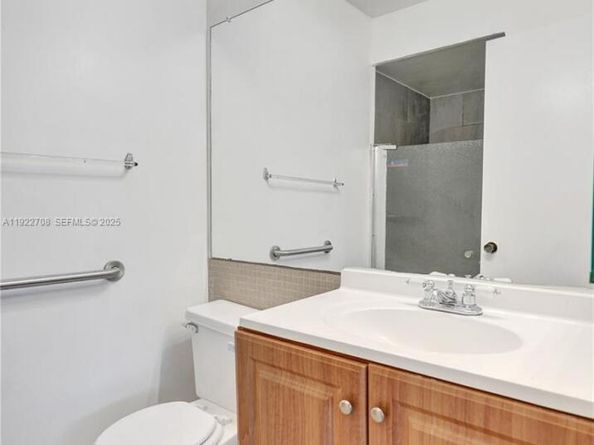 2441 SW 82nd Ave 205, Davie FL 33324