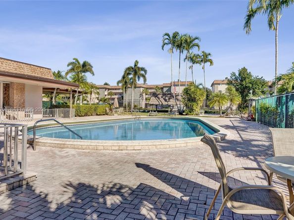 2441 SW 82nd Ave 205, Davie FL 33324