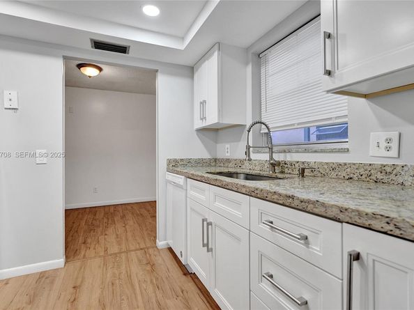 2441 SW 82nd Ave 205, Davie FL 33324