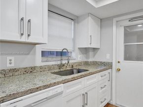 2441 SW 82nd Ave 205, Davie FL 33324