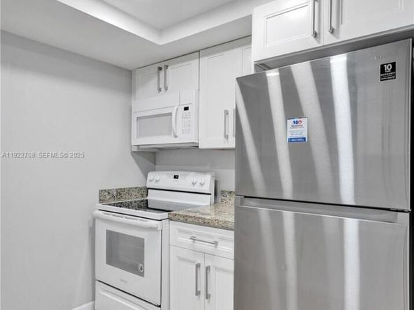 2441 SW 82nd Ave 205, Davie FL 33324