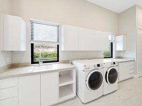 3275 Islewood Ave, Weston FL 33332