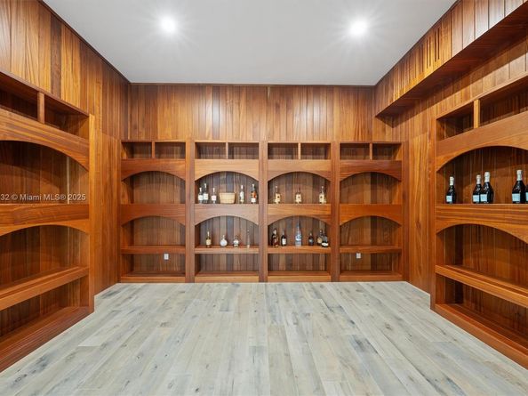 3275 Islewood Ave, Weston FL 33332