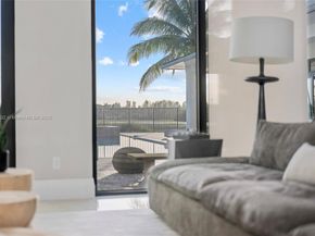 3275 Islewood Ave, Weston FL 33332