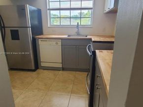 800 Cypress Park Way P1, Deerfield Beach FL 33064