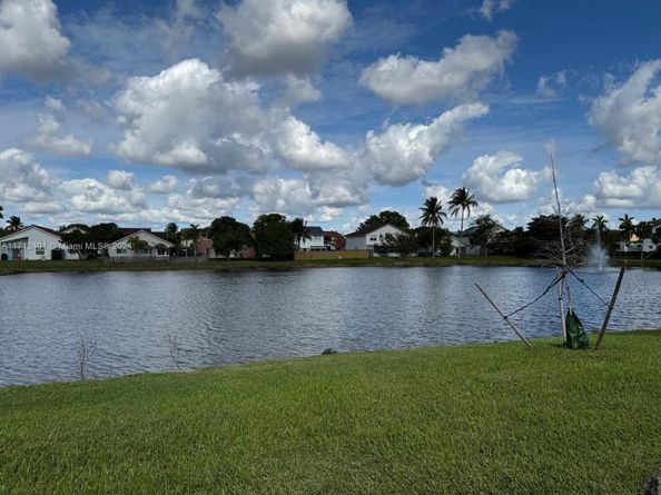 12149 NW 34th St, Sunrise FL 33323