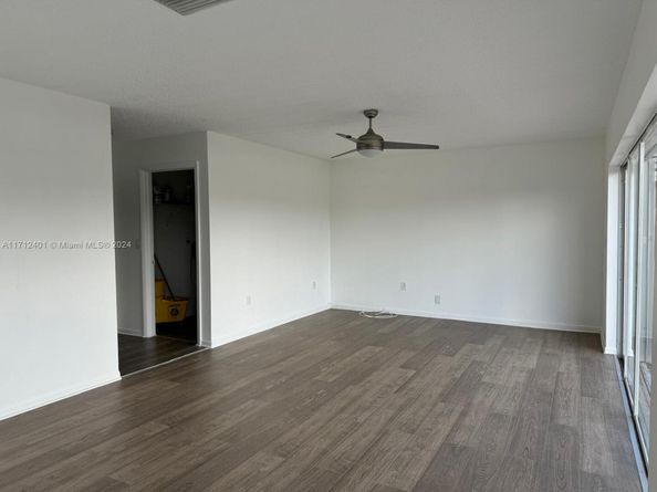 12149 NW 34th St, Sunrise FL 33323