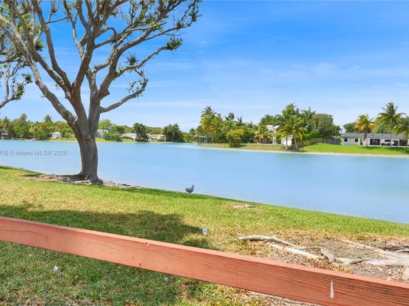 13775 SW 84th St C, Miami FL 33183