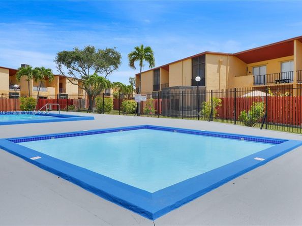 13775 SW 84th St C, Miami FL 33183