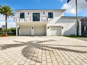11350 NW 8th St, Plantation FL 33325