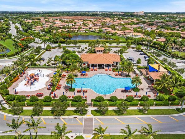 3457 NE 2nd St, Homestead FL 33033