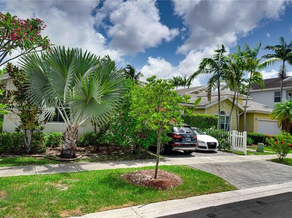 3457 NE 2nd St, Homestead FL 33033