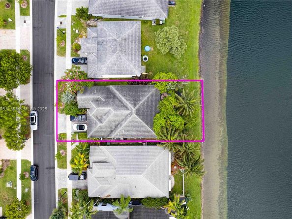 3457 NE 2nd St, Homestead FL 33033