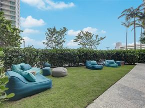 650 NE 32nd St BH7, Miami FL 33137