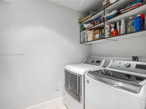 650 NE 32nd St BH7, Miami FL 33137