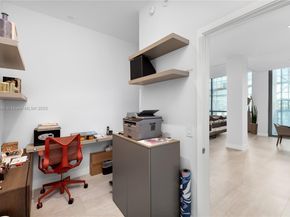 650 NE 32nd St BH7, Miami FL 33137