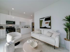 2936 NW 27th St, Miami FL 33142