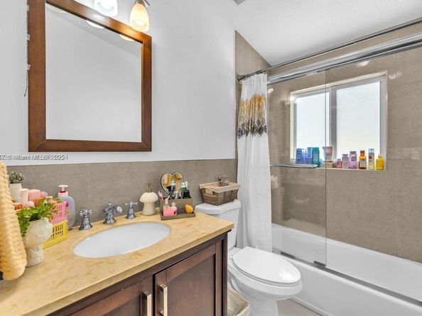 3645 SW 97th Ave, Miami FL 33165