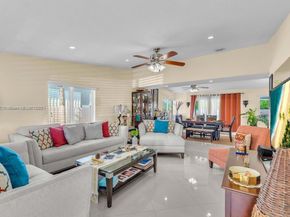 3645 SW 97th Ave, Miami FL 33165