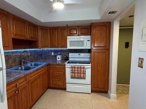 1100 Saint Charles Pl L6, Pembroke Pines FL 33026