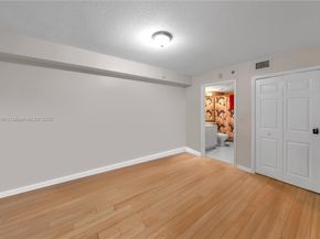 2475 NW 16th St Rd 406, Miami FL 33125