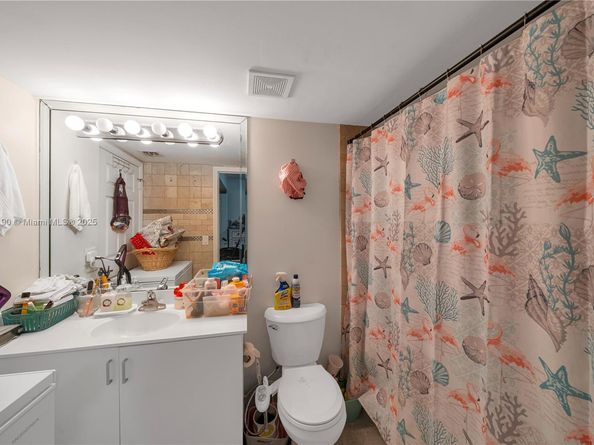 2475 NW 16th St Rd 406, Miami FL 33125