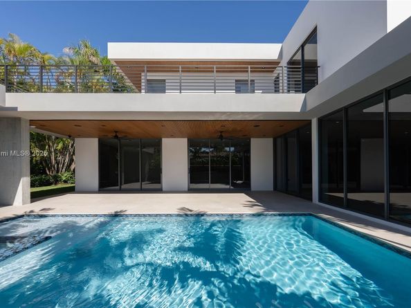 215 Shore Dr S, Miami FL 33133