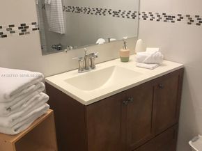 26 Diplomat Pkwy 2233, Hallandale Beach FL 33009