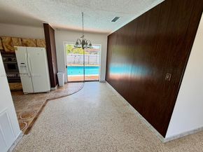 5373 W 10th Ct, Hialeah FL 33012