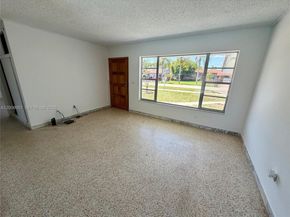 5373 W 10th Ct, Hialeah FL 33012