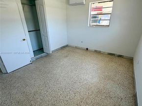 5373 W 10th Ct, Hialeah FL 33012