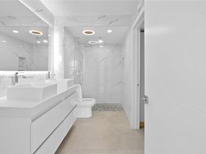 3675 N Country Club Dr 2008, Aventura FL 33180