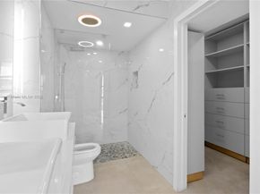 3675 N Country Club Dr 2008, Aventura FL 33180