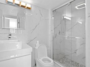 3675 N Country Club Dr 2008, Aventura FL 33180