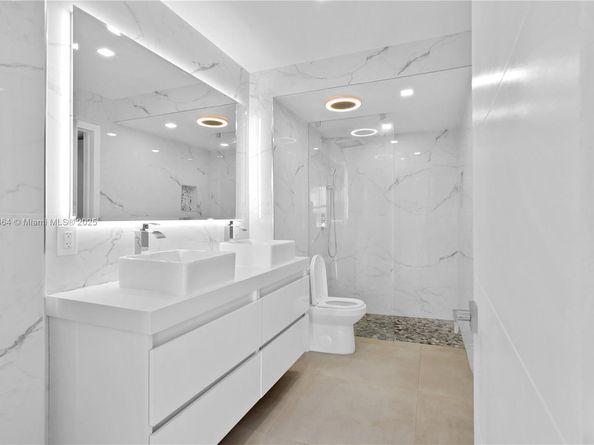 3675 N Country Club Dr 2008, Aventura FL 33180