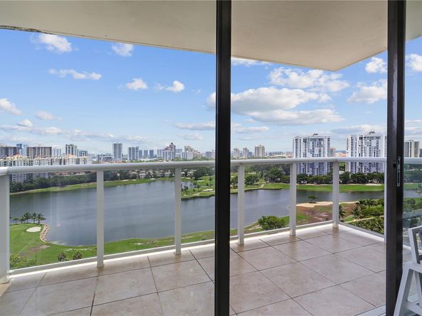 3675 N Country Club Dr 2008, Aventura FL 33180