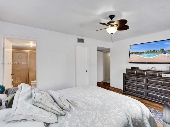 8010 Hampton Blvd 211, North Lauderdale FL 33068