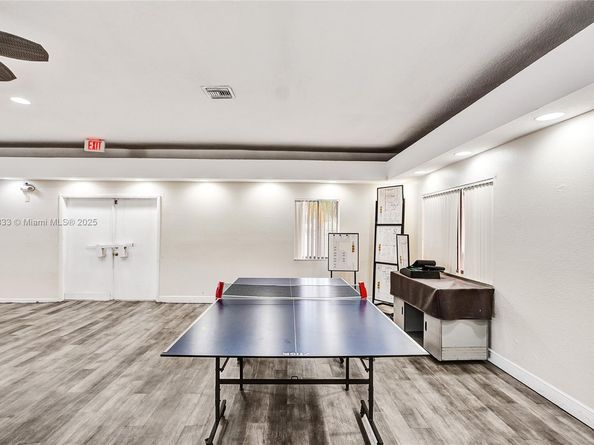 8010 Hampton Blvd 211, North Lauderdale FL 33068