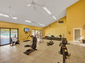 8010 Hampton Blvd 211, North Lauderdale FL 33068