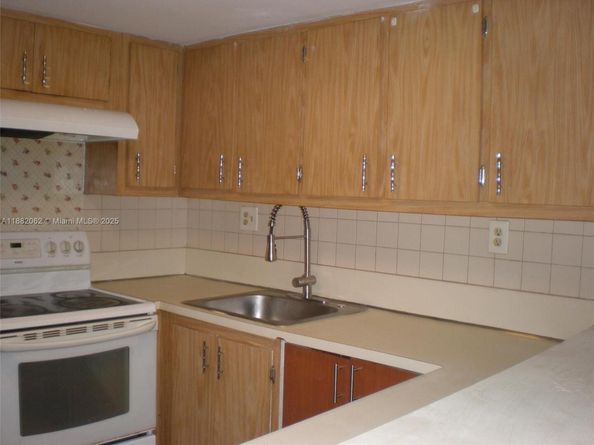 5855 Washington St 92, Hollywood FL 33023