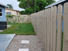 3641 NE 1st Ter, Oakland Park FL 33334