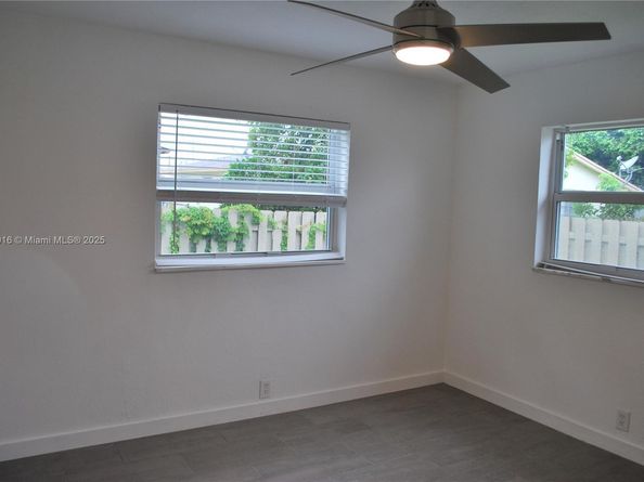 3641 NE 1st Ter, Oakland Park FL 33334