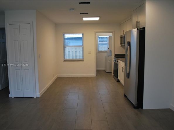 3641 NE 1st Ter, Oakland Park FL 33334