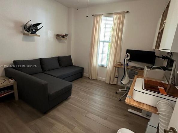 2662 SW 118th Rd 2662, Miramar FL 33025