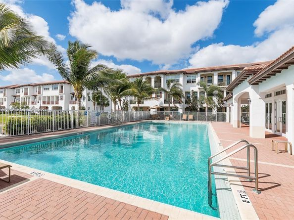 2662 SW 118th Rd 2662, Miramar FL 33025