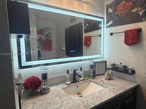 9511 NW 8th St, Pembroke Pines FL 33024