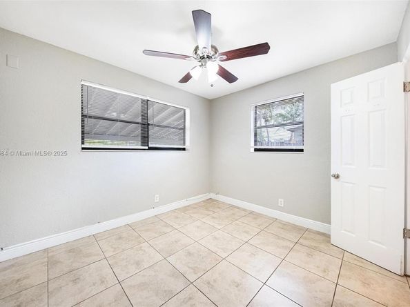 4138 NW 12th Ter, Oakland Park FL 33309